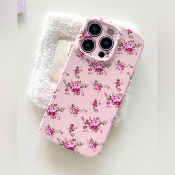 Unleash Your Creativity: A Guide to Making Custom Phone Case插图4