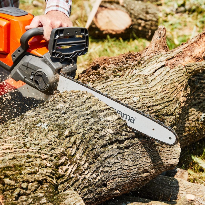 battery operated chainsaws